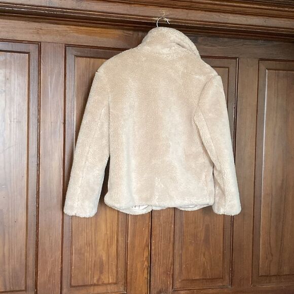 Philosophy light pink collared pockets faux fur teddy jacket Sz M wood buttons - Picture 3 of 10